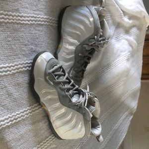 Used Nike Sneaker Size 3Y